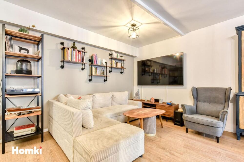 Maison/Villa T6 de 142 m² à Fabrezan 11200