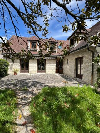  Propri�t�/ch�teau � vendre 10 pi�ces 300 m�