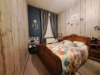  Immeuble � vendre 76 m�