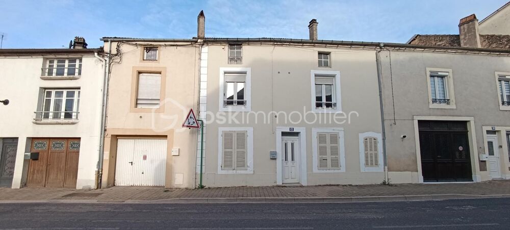 Maison de charme avec cour de 213 m²