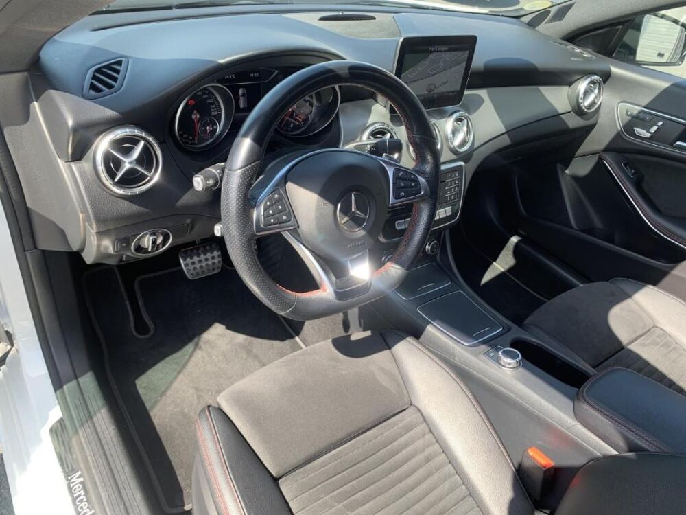 Classe CLA Shooting Brake 220 d 7G-DCT Fascination PACK AMG 2019 occasion 14650 Carpiquet