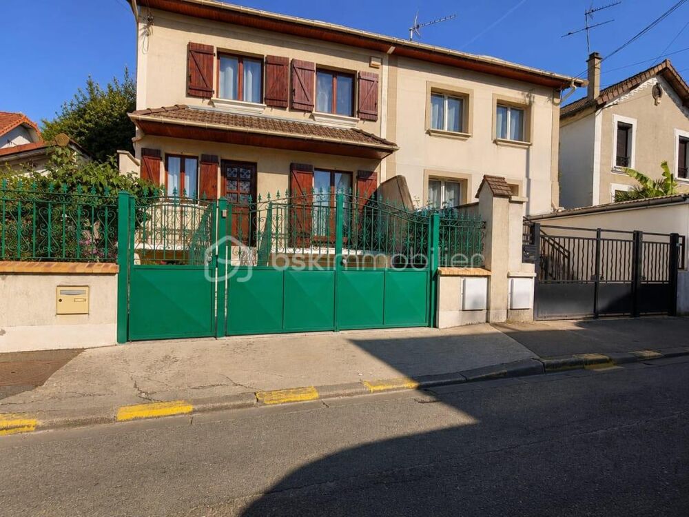 Maison familiale 4 chambres avec jardin de 72 m², 188 m² de terrain - Terrasses et garage  Livry-Gargan