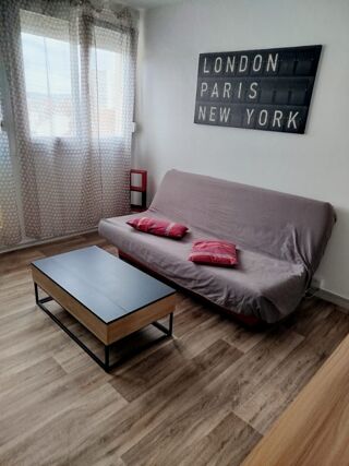  Appartement  louer 1 pice 35 m