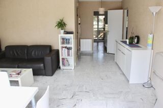  Appartement à louer 3 pièces 60 m² Vallauris
