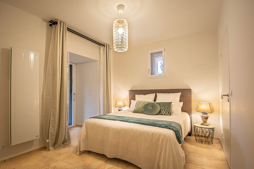 Appartement T2 , jardin terrasse et loggia