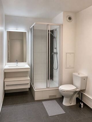  Appartement à louer 2 pièces 42 m²