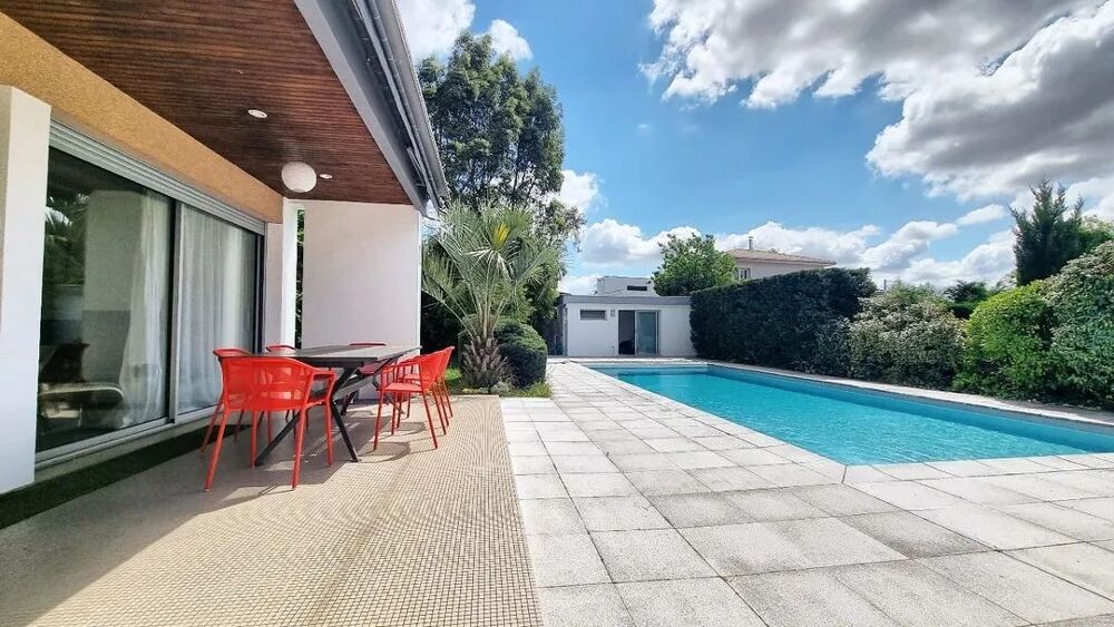 Maison d'Architecte 7 pièces de 200m² Gradignan quartier Favard