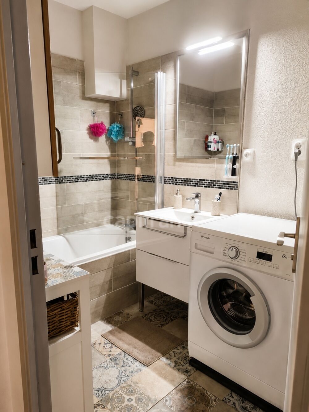 Appartement T2 avec espace bureau  43,61 m²  Coeur de Roquevaire