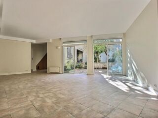  Immeuble  vendre 9 pices 210 m