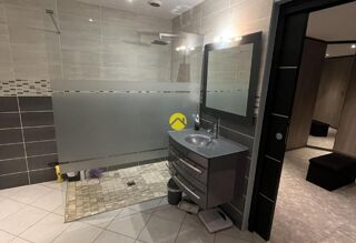  Maison à vendre 7 pièces 215 m²