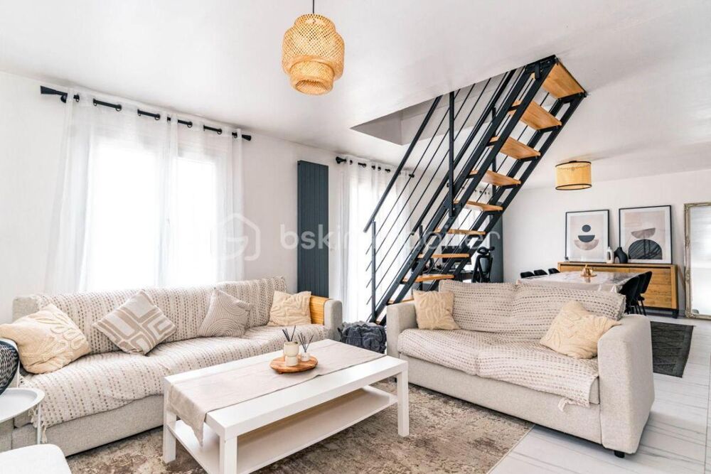 Maison 6 pièces - 4 chambres - 113,01m²