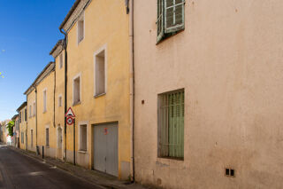  Immeuble à vendre 15 + pièces 354 m²