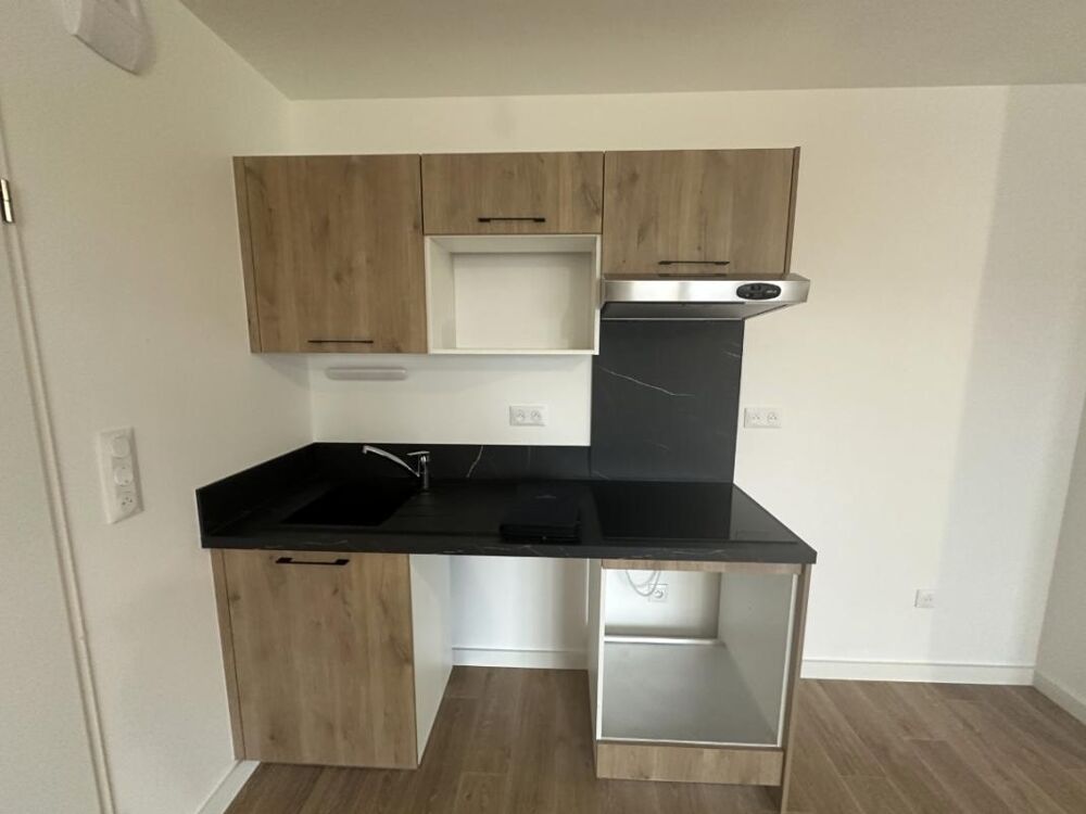 Location Appartement T3 avec balcon et parking à LAVAL Laval