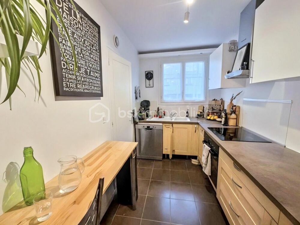 Appartement 3 pièces de 63 m²  Dernier étage
