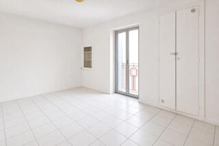  Appartement à vendre 1 pièce 160 m² Beziers