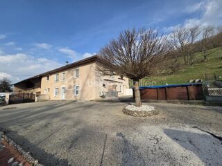  Propriété/château à vendre 5 pièces 141 m²