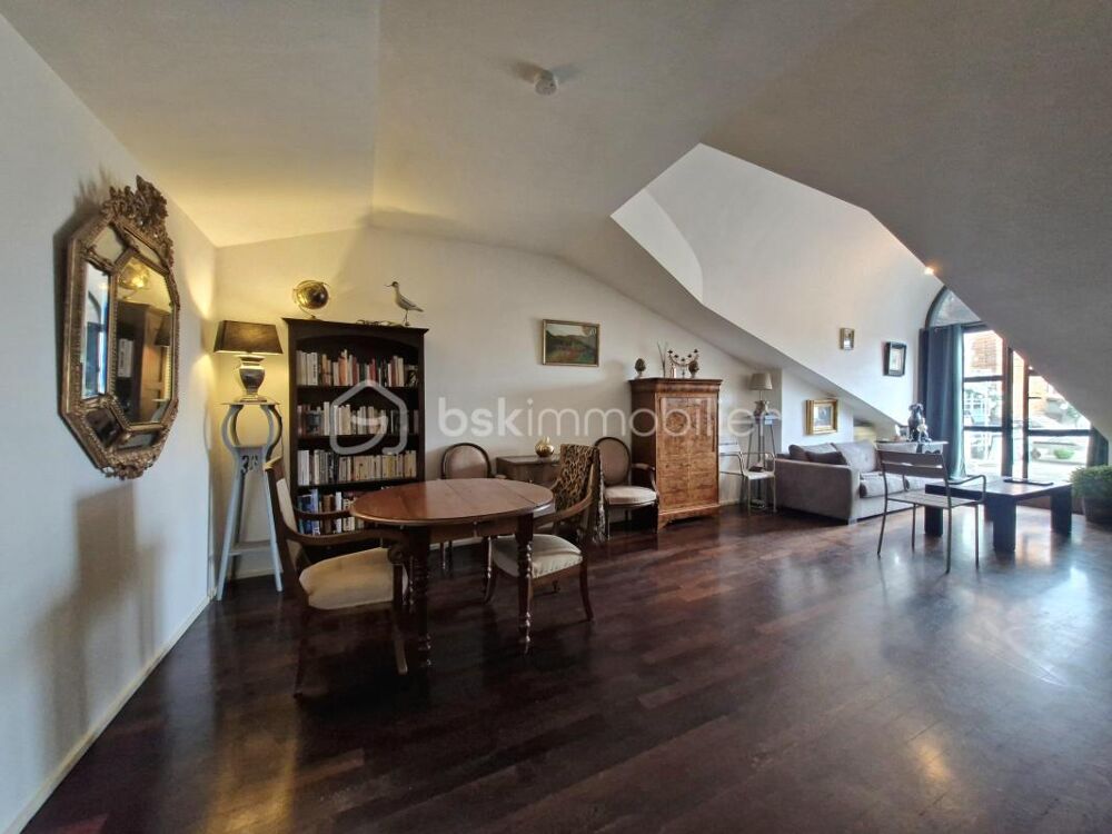 Vente Appartement Appartement d'exeption,4e et dernier étage, calme, climatisé, terrasse de 11 m2, vue sur les toits, au cœur des Carmes Toulouse