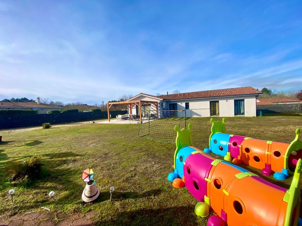 Maison à vendre 6 pièces RION DES LANDES (40)