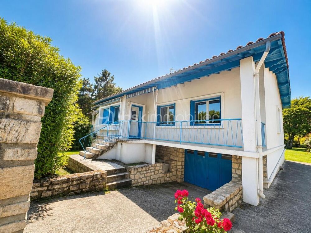 Vente Villa Meschers-sur-Gironde – Élégante maison royannaise – 140 m² – Grand jardin clos 1100 m² – Garage & dépendances Meschers sur gironde