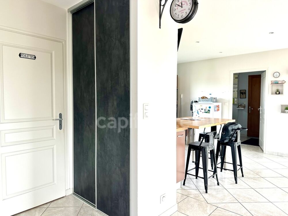 Vente Maison Maison à vendre 5 chambres - vie de plain-pied - jardin 1200m² - à 3 minutes de Doué-la-Fontaine Doue en anjou
