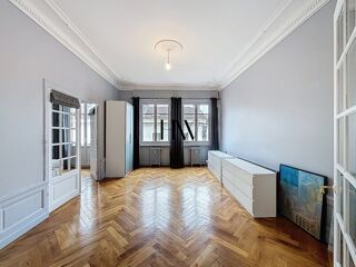  Appartement à vendre 6 pièces 161 m²