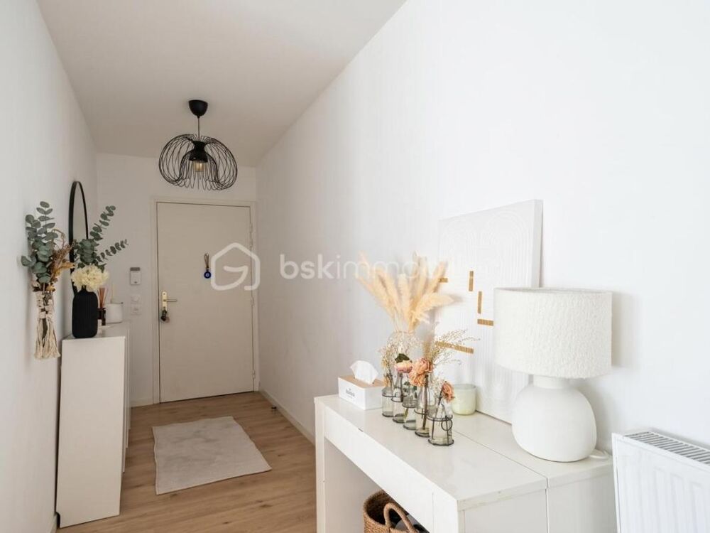 Vente Duplex/Triplex DUPLEX HAUT STANDING 4 PIÈCES AVEC TERRASSE ET PARKING – MONTFERMEIL Montfermeil