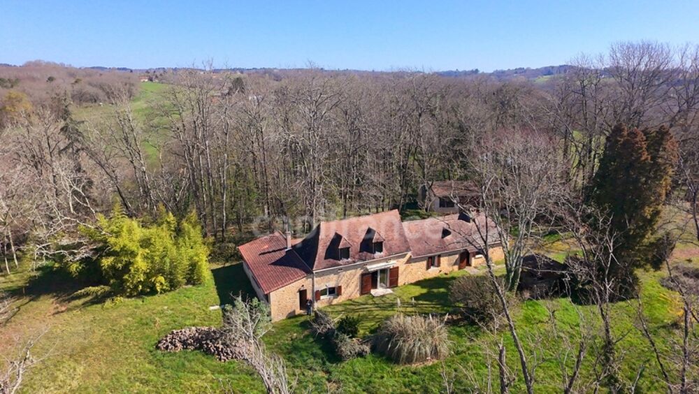 Vente Maison Maison en pierres à Coux et Bigaroque 150m² avec 6 pièces, 3 chambres, 2 garages et atelier, terrain de 5577m², sans vis à vis a Coux et bigaroque