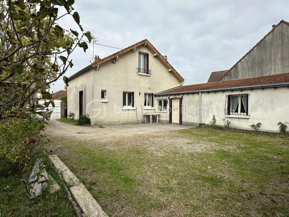 Vente Maison Maison individuelle avec double garage à Fleury-les-Aubrais Fleury les aubrais