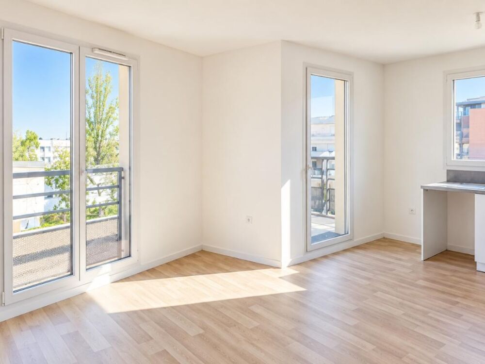 T3 avec balcon et parking à Corbeil-Essonnes