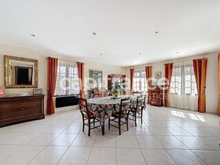  Maison � vendre 8 pi�ces 212 m�