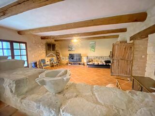  Maison à vendre 12 pièces 427 m²