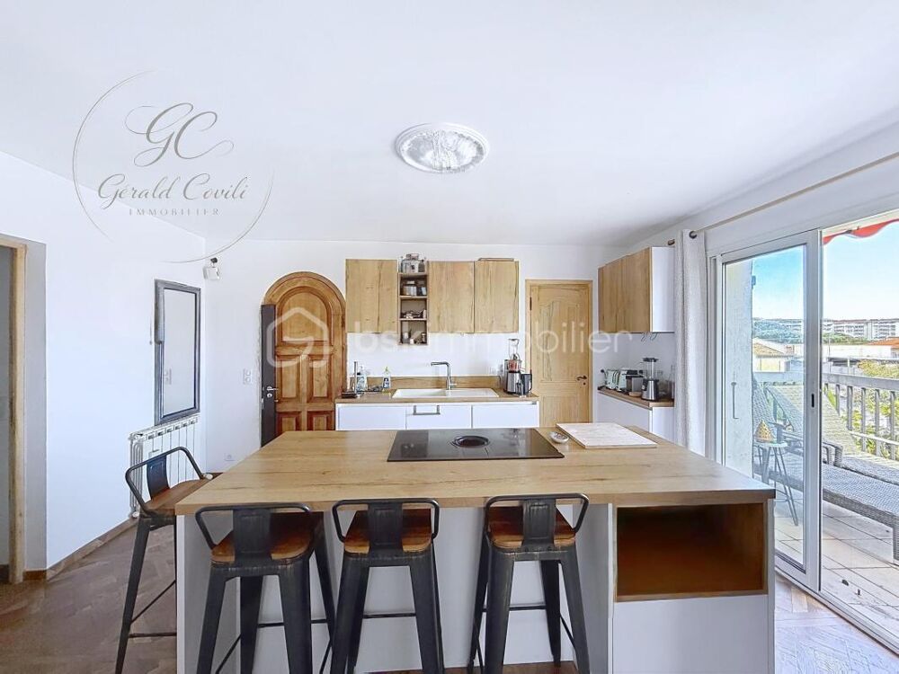 APPARTEMENT 5 PIECES DE 130 M² AVEC UNE TERRASSE DE 60 M² / VALLAURIS - GOLFE JUAN
