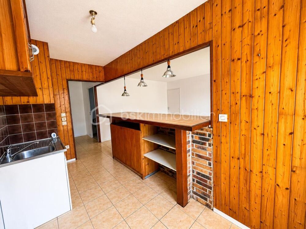 Grand T2 lumineux avec balcon et parking sécurisé