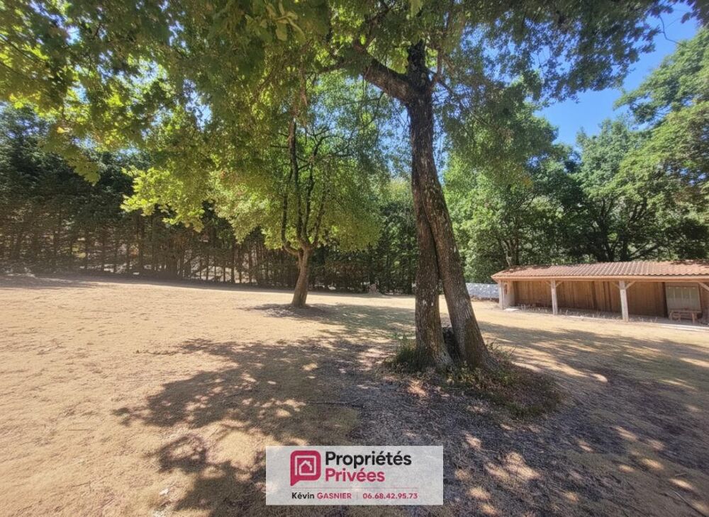 Vente Terrain GARAT (16410) : Terrain constructible de 1200m2 + carport Garat