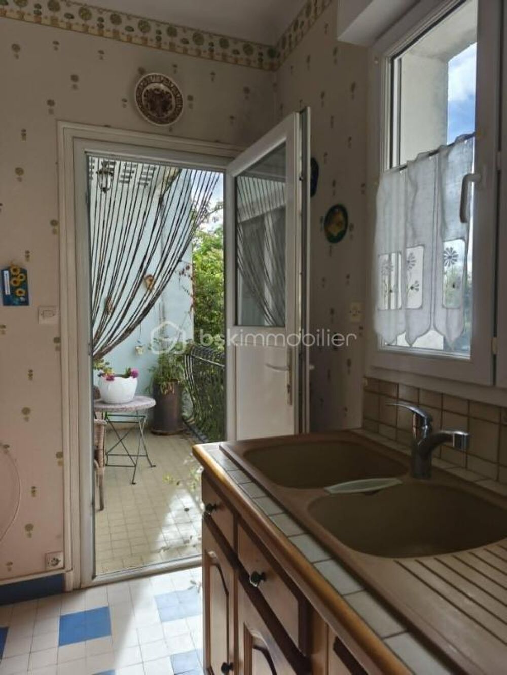 Maison de ville 100 m2 - calme et commodités à pied