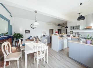  Villa � vendre 9 pi�ces 215 m�