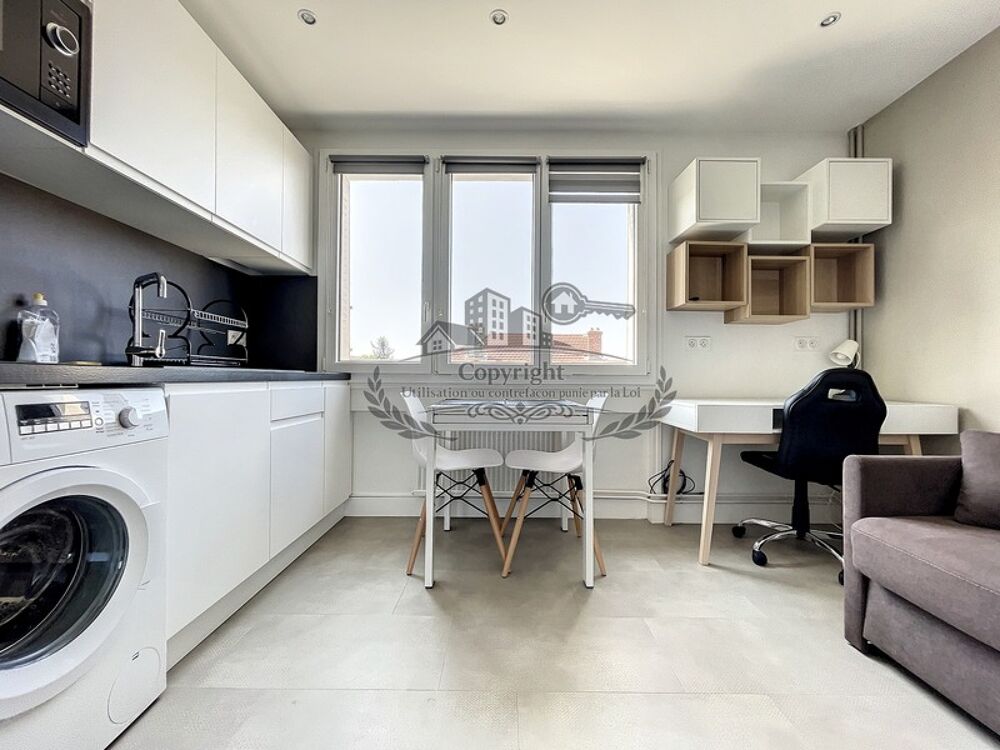 Location Appartement Superbe Studio 18.10 m² entièrement meublé et équipé Lyon 3e, Accès Universités, tram T3 et métro D Lyon 3