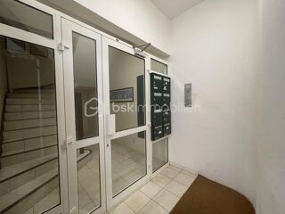  Immeuble à vendre 15 + pièces 510 m²