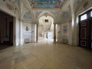  Propriété/château à vendre 15 + pièces 5000 m²