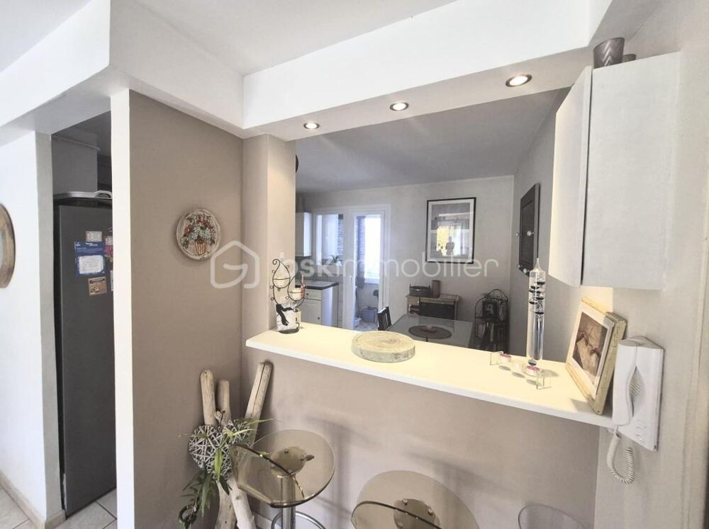 Vente Appartement ? Élégant T3 Traversant Rénové – Hyères, Quartier Gare ? Hyeres