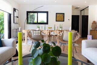  Villa à vendre 6 pièces 150 m²