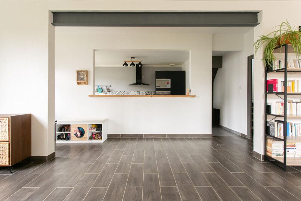 Vente Maison Maison Sèvremoine 5 P . 3 Chs . Bureau . 133.67 M² . T 315 M² . Garage Vallet