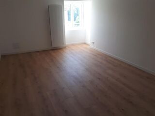  Maison à louer 3 pièces 85 m²