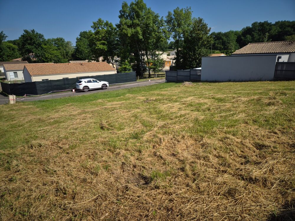 Vente Terrain Terrain constructible dans petit lotissement, emplacement qualitatif avec vue sur bosquet Fleac