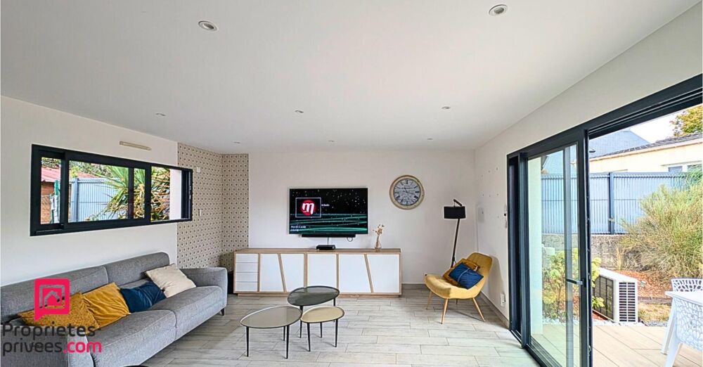 Vente Maison Maison contemporaine de plain-pied 3 chambres 1 bureau 1 Piscine Sainte luce sur loire
