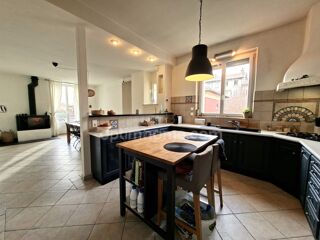  Maison � vendre 9 pi�ces 200 m�