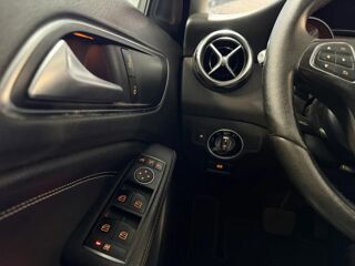 Classe GLA 200 CDI / d (156.908) 2017 occasion 85190 Venansault