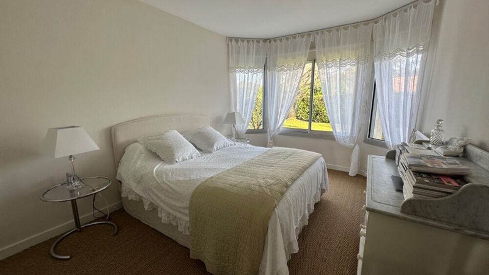 � vendre  Villa Pessac (33600)