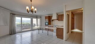  Appartement à louer 4 pièces 95 m²