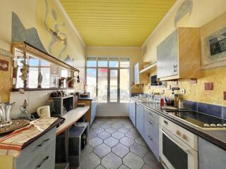  Immeuble à vendre 11 pièces 348 m²